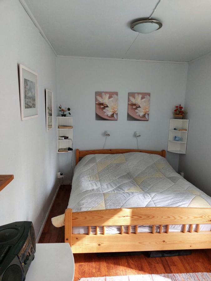 Ilmastoitu Kesaemoekki Askolassa Laehellae Porvoota Esterno foto