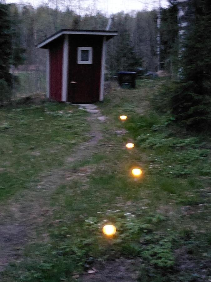 Ilmastoitu Kesaemoekki Askolassa Laehellae Porvoota Esterno foto