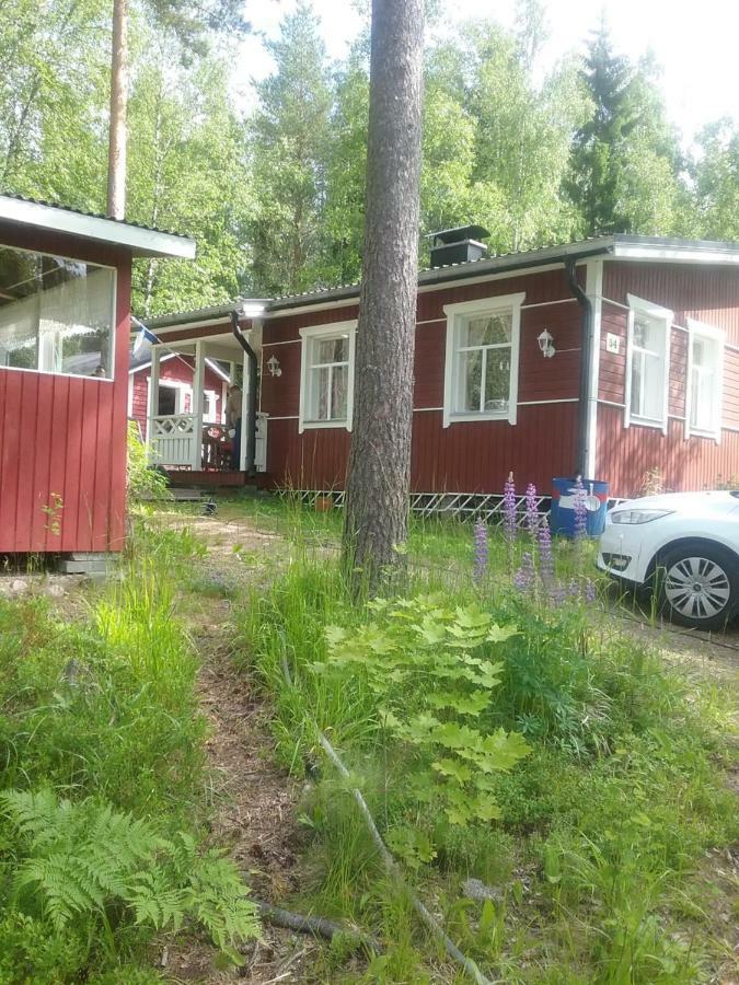 Ilmastoitu Kesaemoekki Askolassa Laehellae Porvoota Esterno foto